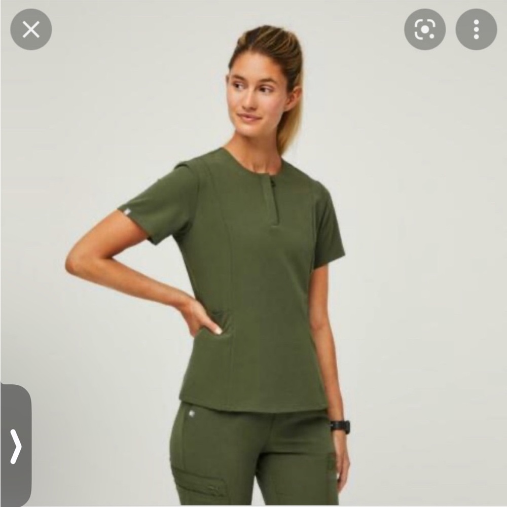 Dark Olive Bristol Slim Henley
Scrub Top size Small discontinued color and style